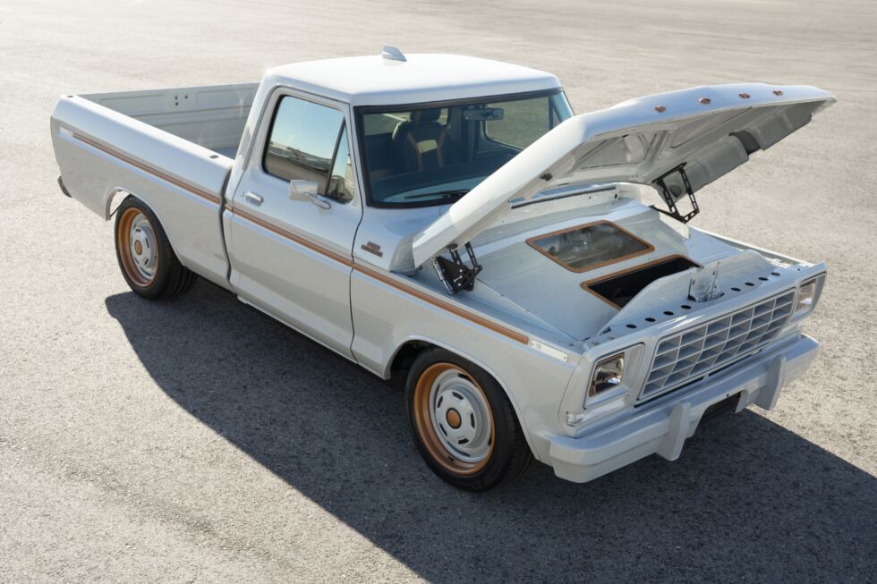 Ford built the F-100 Eluminator to showcase its new Mustang Mach-E-derived electric crate motor.