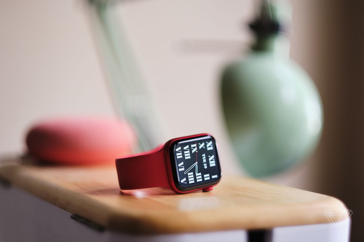 Apple Watch Series 6, Product Red