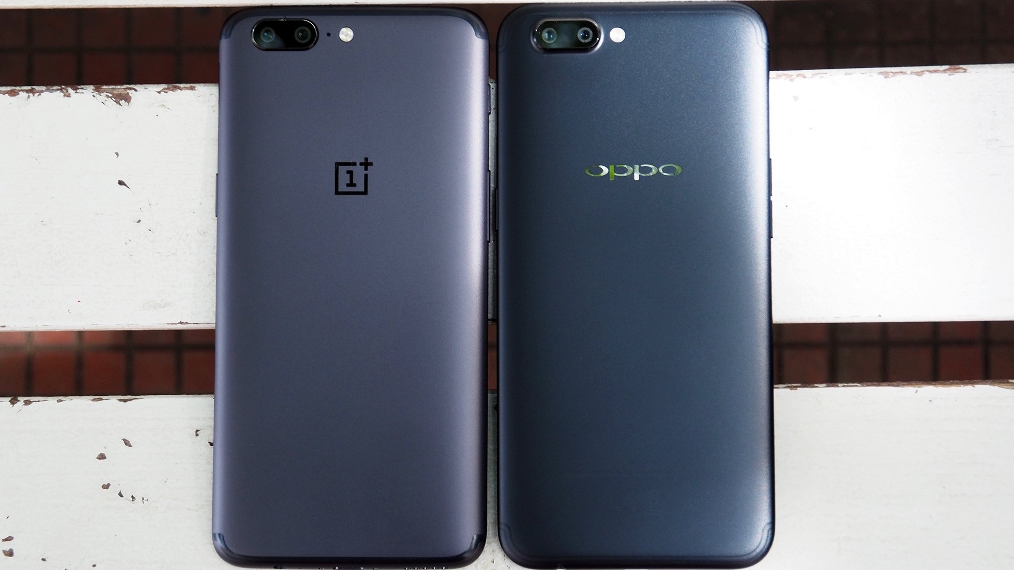 OnePlus 5 and OPPO R11