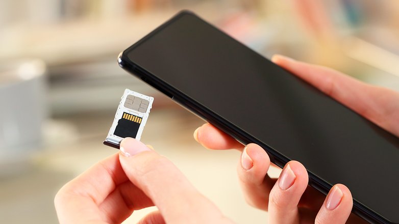 With the SIM card tool, you can easily insert the small card into the SIM card slot